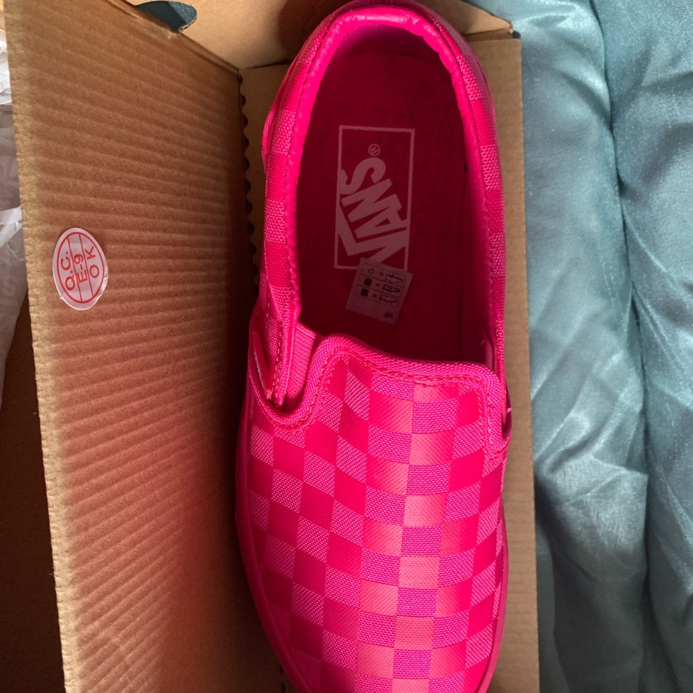 Like new pink vans